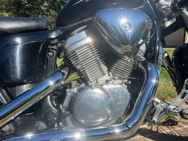 Honda VT 600 C Shadow (1989 - 02) (2)