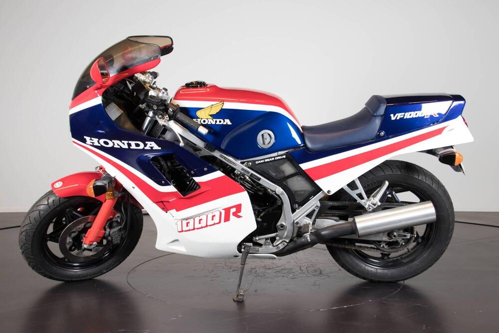 Honda VF 1000 F (1985 - 87) (5)