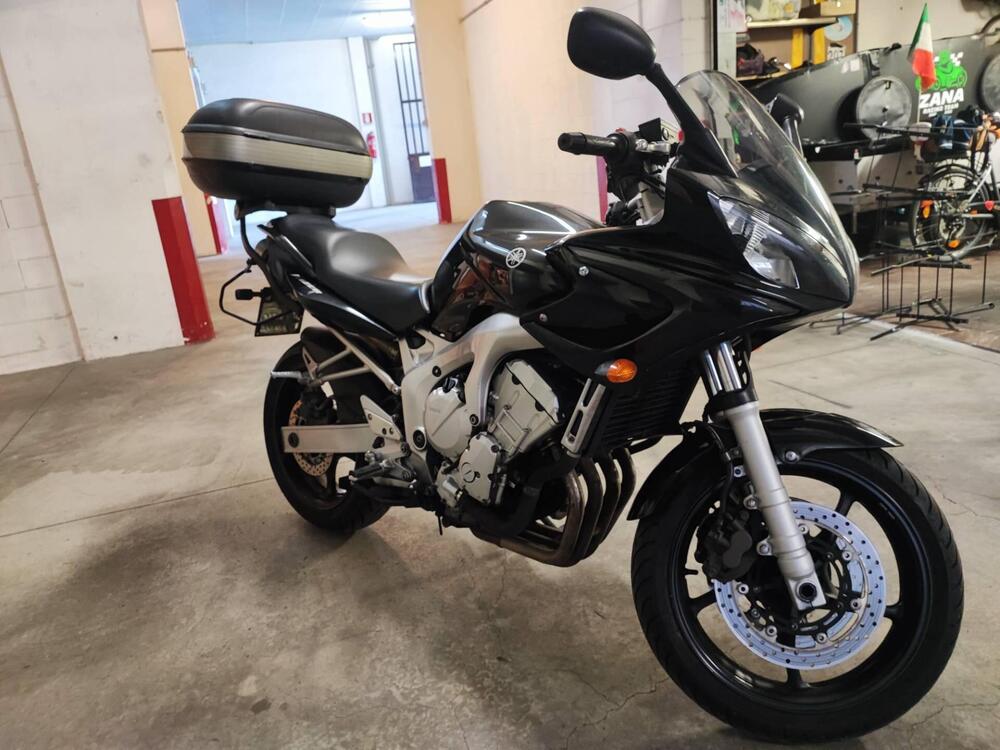 Yamaha FZ6 Fazer (2004 - 07) (2)