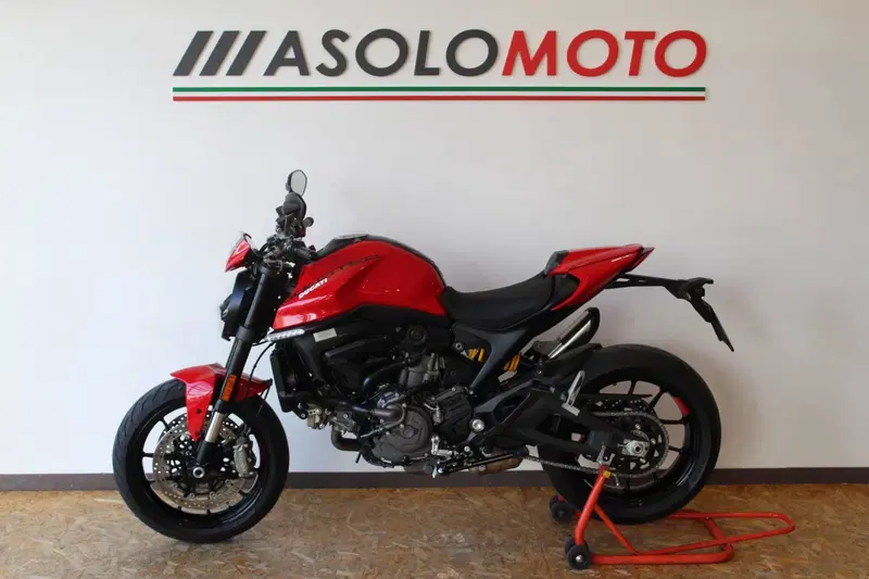Ducati Monster 937 + (2021 - 25)