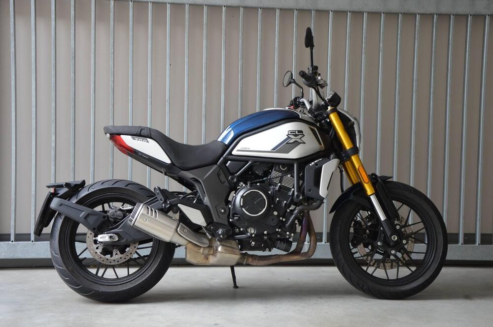 CFMOTO 700CL-X Heritage (2021 - 25)