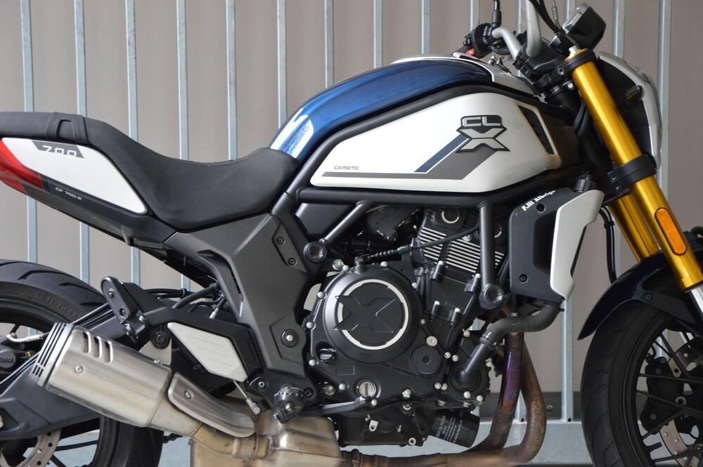 CFMOTO 700CL-X Heritage (2021 - 25) (2)