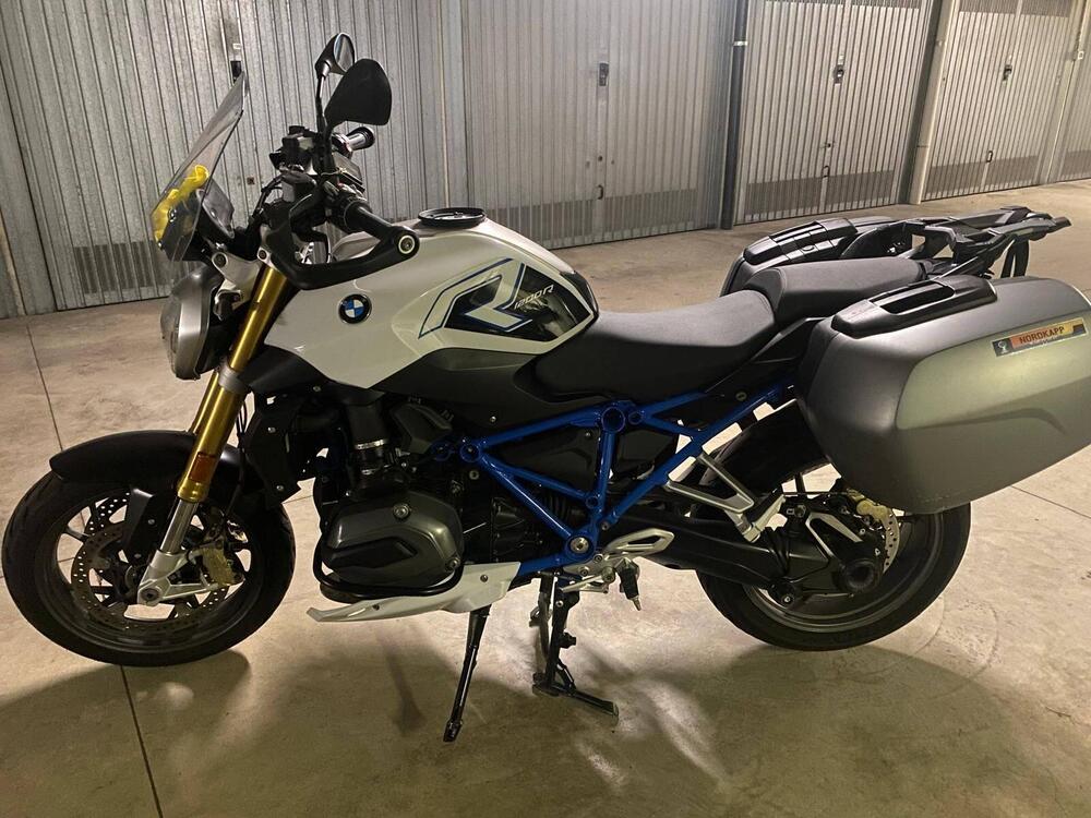 Bmw R 1200 R (2017 - 18) (2)