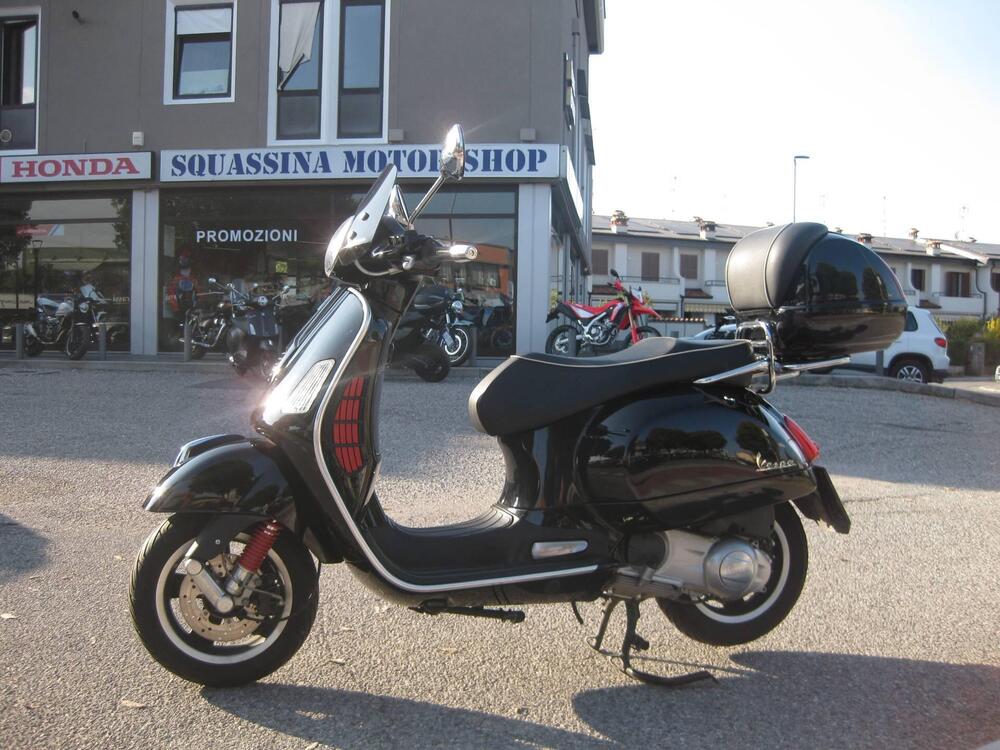 Vespa GTS 300 (2010 - 14) (4)