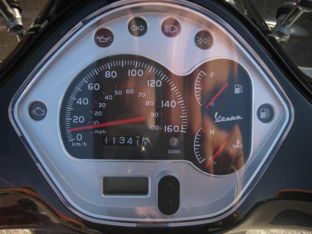 Vespa GTS 300 (2010 - 14) (5)