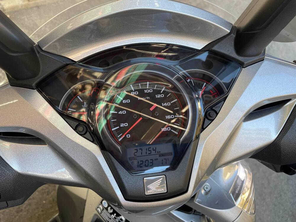 Honda SH 300 i ABS (2016 - 20) (4)