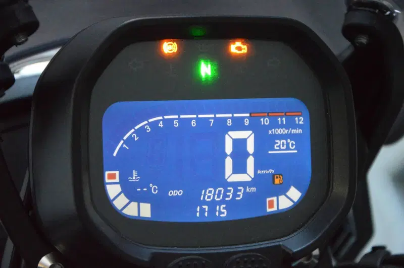 Voge Trofeo 300ACX Scrambler (2021 - 26) (10)
