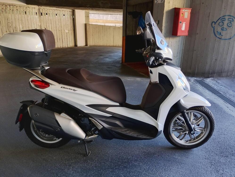 Piaggio Beverly 400 ABS-ASR (2021 - 24) (3)