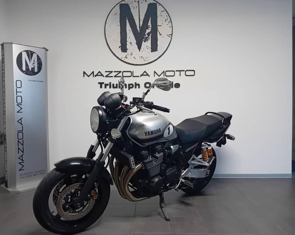 Yamaha XJR 1300 (2006 - 14) (4)