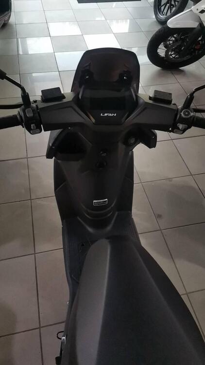 Lifan E4 L3e Doppia Batteria (2021 - 25) (3)