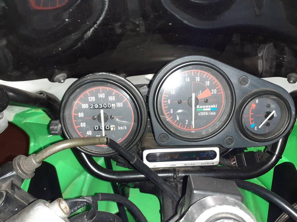 Kawasaki ZXR 250 R (3)