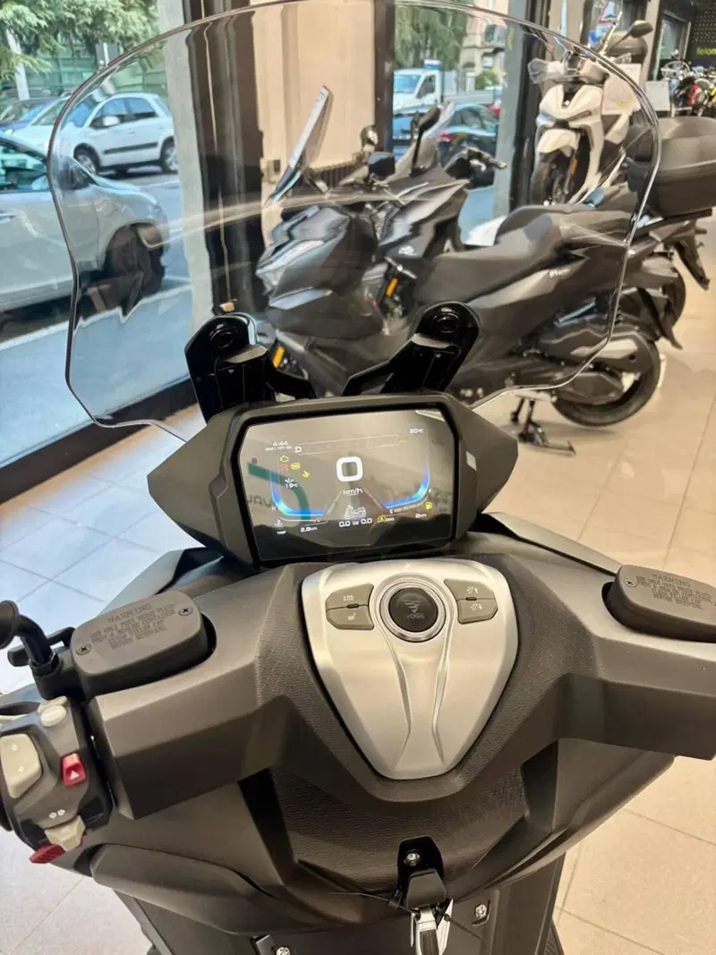 Voge Sfida SR4 MAX (2024 - 26) (7)