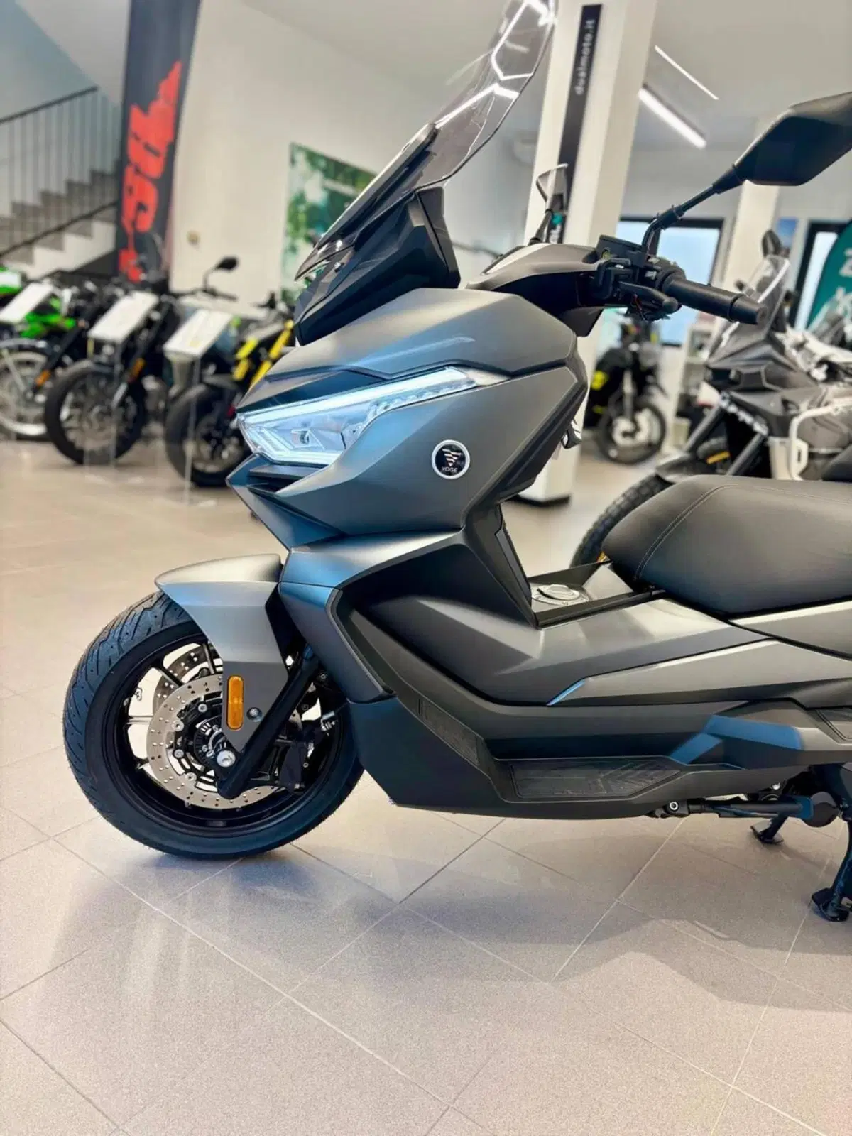 Voge Sfida SR4 MAX (2024 - 26) (4)