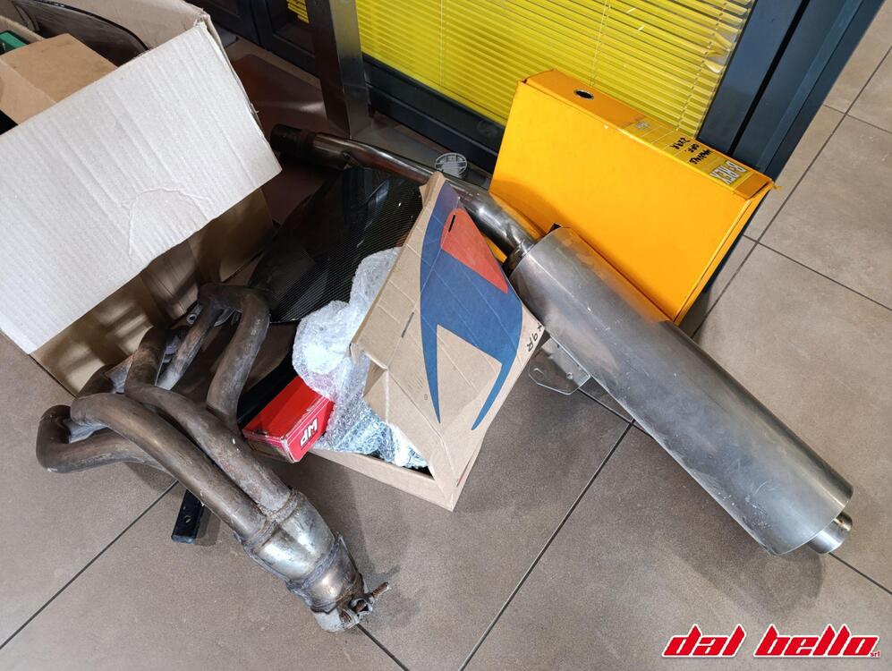 Kawasaki Ninja 900 ZX-9R (2002 - 05) (4)