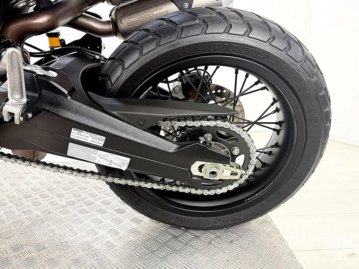 Ducati Scrambler 1100 Tribute Pro (2022 - 24) (18)