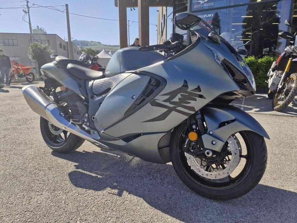 Suzuki GSX 1300 R Hayabusa (2021 - 24) (5)