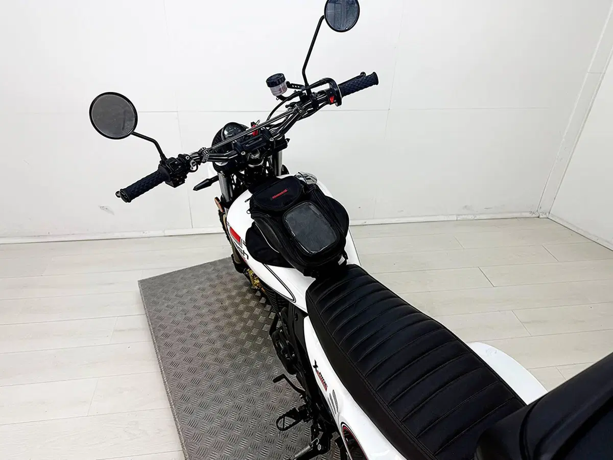 Mash Italia X-Ride 650 (2021 - 25) (17)