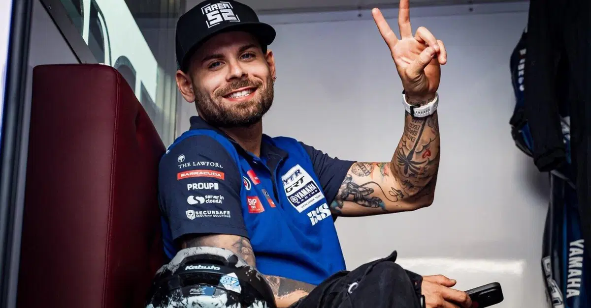 SBK 2025. GP di Spagna a Jerez. Danilo Petrucci e Dominique Aegerter non ce la fanno. Al loro posto Spinelli e Delbianco