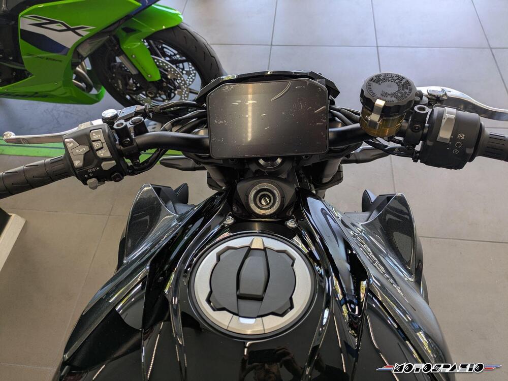 Kawasaki Z 1100 (2026) (4)