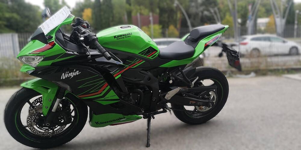 Kawasaki Ninja ZX-4RR (2024 - 26) (2)