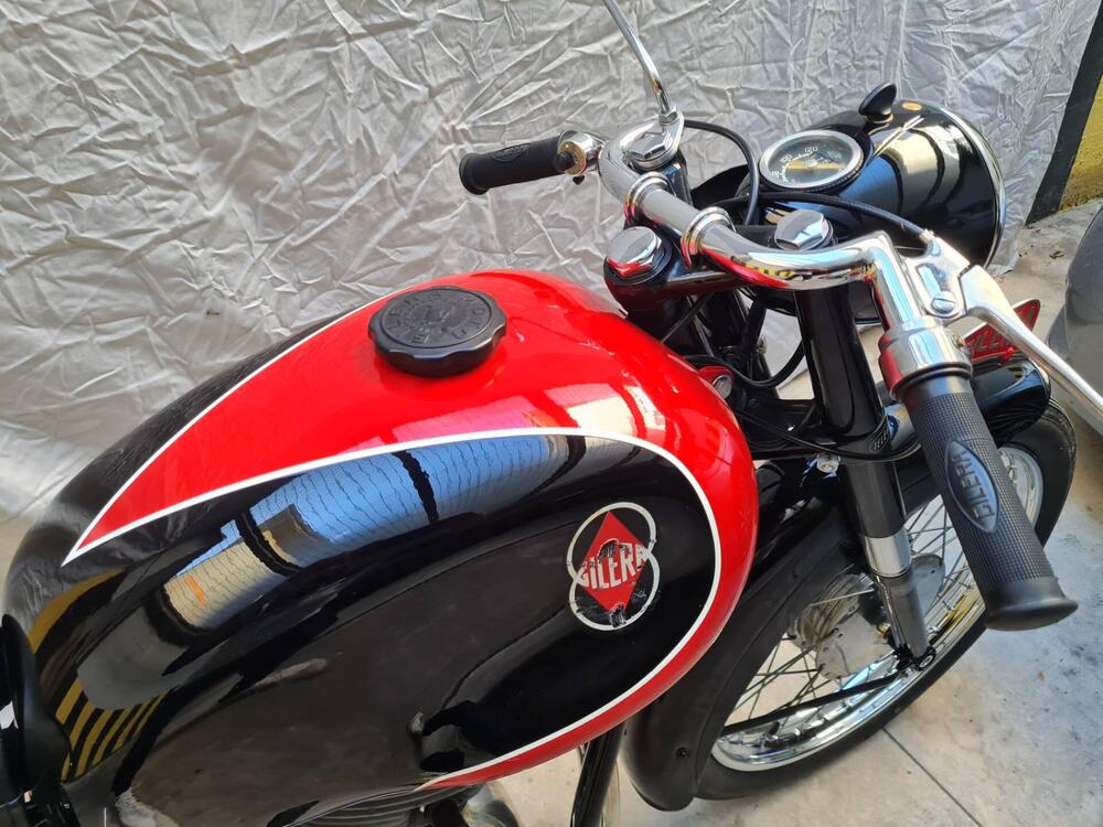 Gilera 150 sport