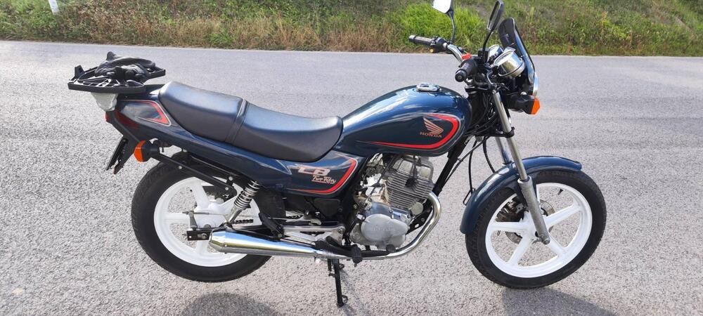 Honda  cb 250 nigthawk two fifty (4)