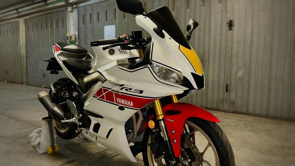 Yamaha YZF R3 (2021 - 24) (2)