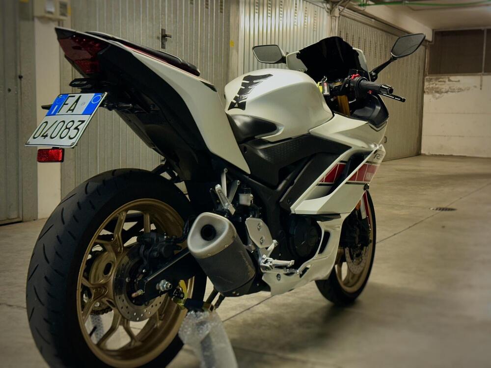 Yamaha YZF R3 (2021 - 24) (3)