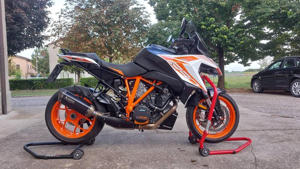 KTM 1290 Super Duke GT (2019 - 20)