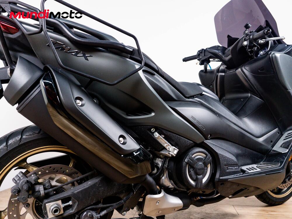 Yamaha T-Max 560 Tech Max (2020) (4)