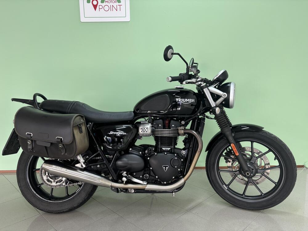 Triumph Street Twin 900 (2016)