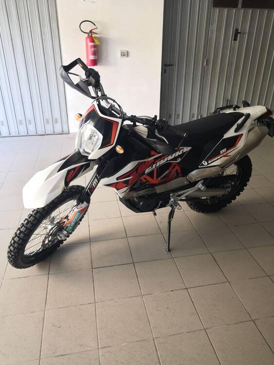 KTM 690 Enduro R (2012 - 17) (2)