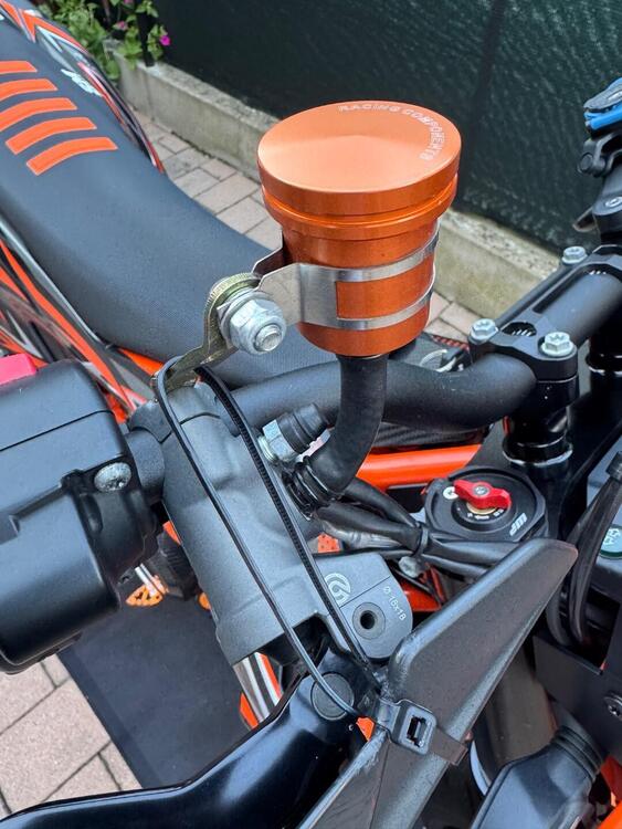 KTM 690 SMC R (2021 - 22) (5)