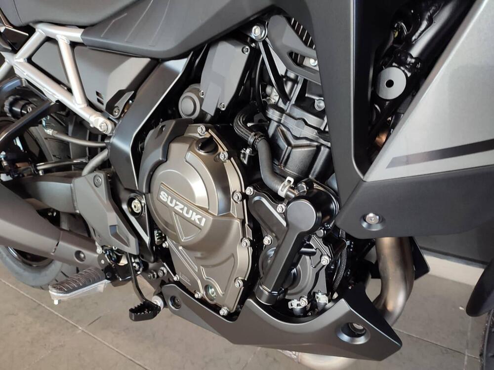 Suzuki V-Strom 800SE (2025) (3)