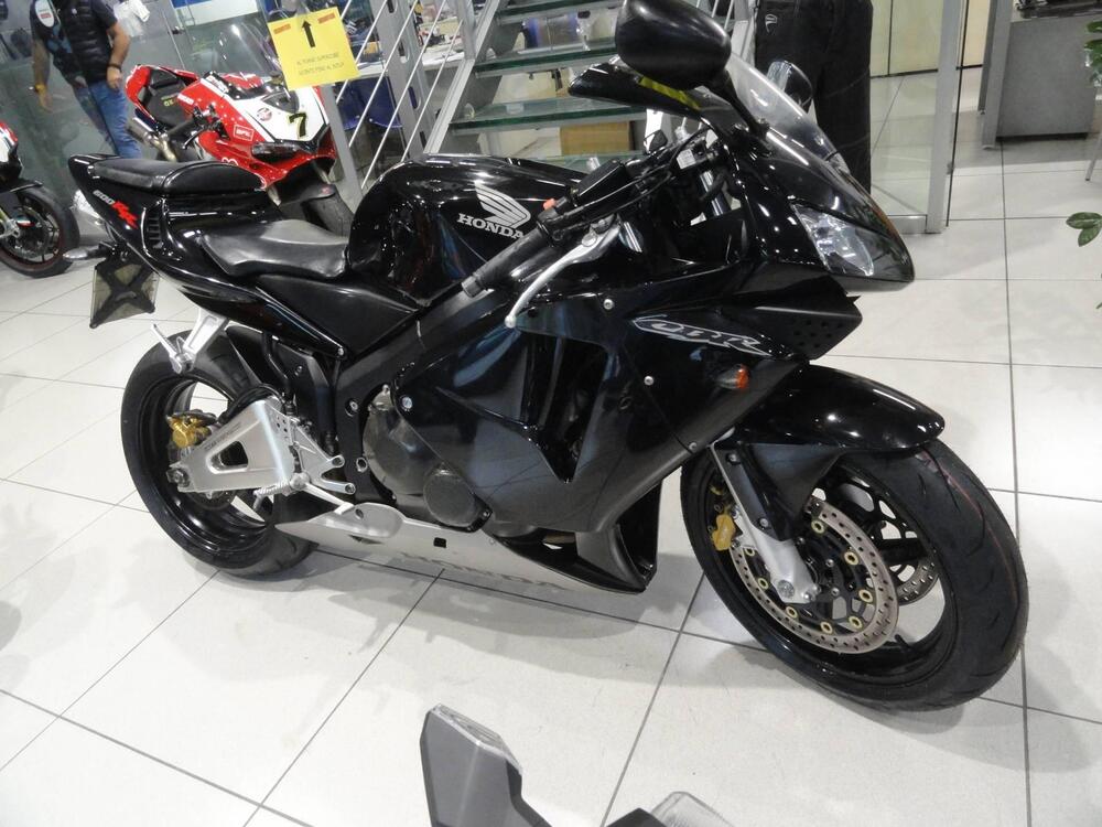 Honda CBR 600 RR (2003 - 04) (2)