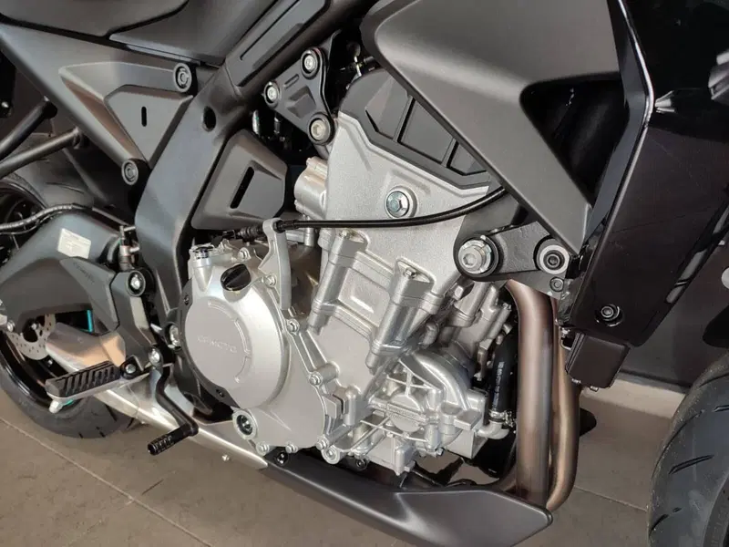 CFMOTO 675NK (2025 - 26) (3)