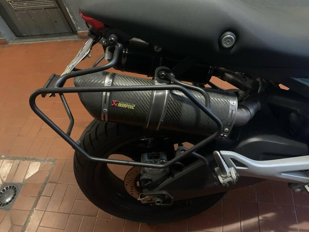 Ducati Monster 696 (2008 - 13) (2)