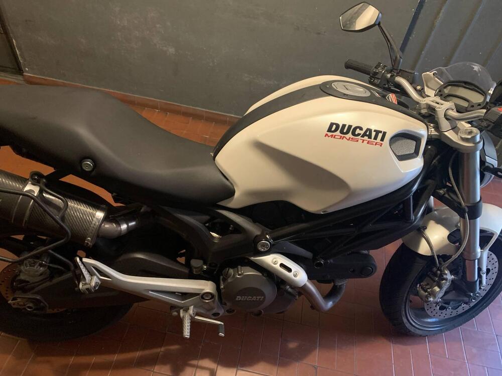 Ducati Monster 696 (2008 - 13) (3)