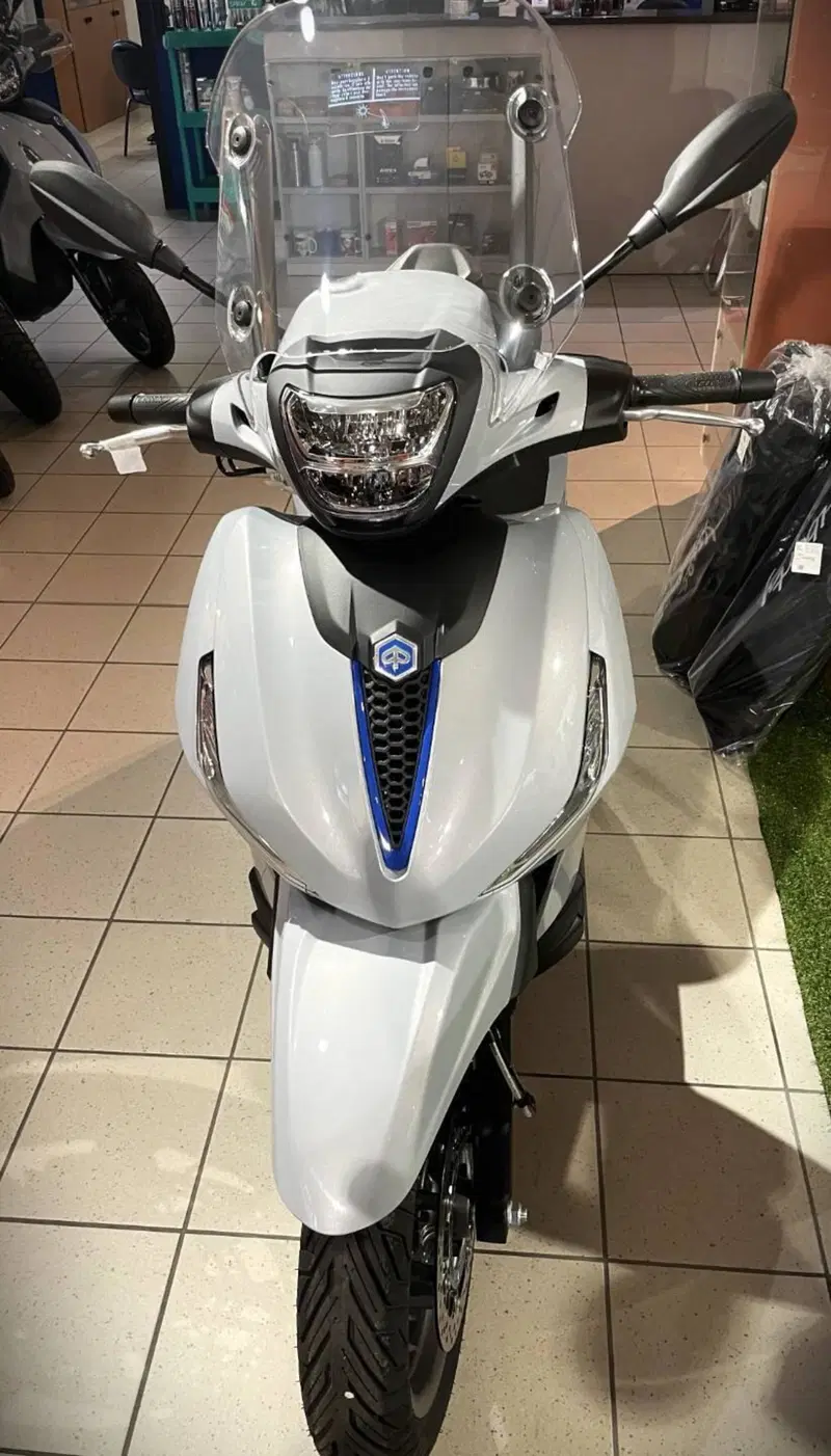 Piaggio Beverly 400 S (2025 - 26)