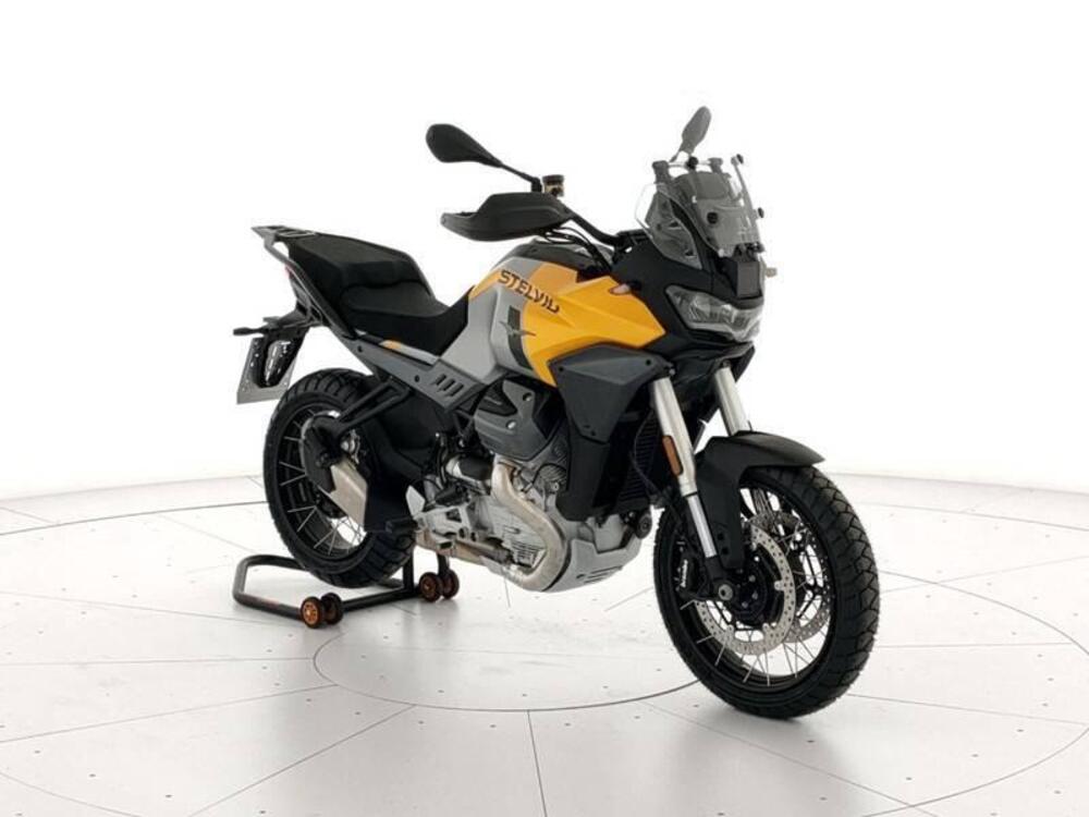 Moto Guzzi Stelvio (2024 - 25) (2)