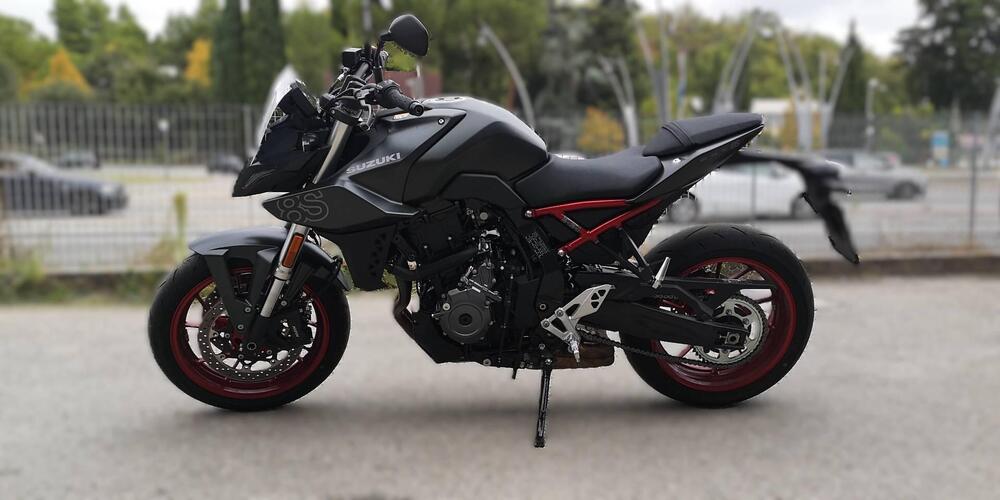 Suzuki GSX-8S (2025) (3)