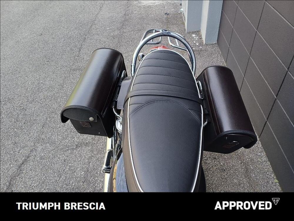 Triumph Bonneville T120 Stealth Edition (2024) (5)