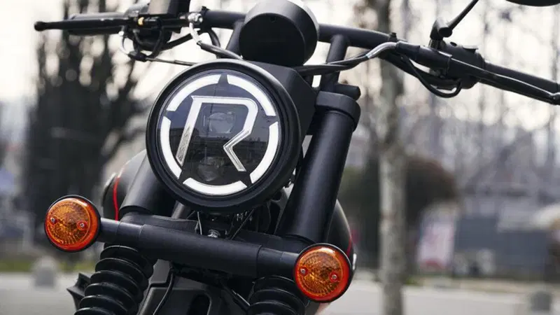 Um Italia Renegade Vegas 125 (2023 - 26) (2)