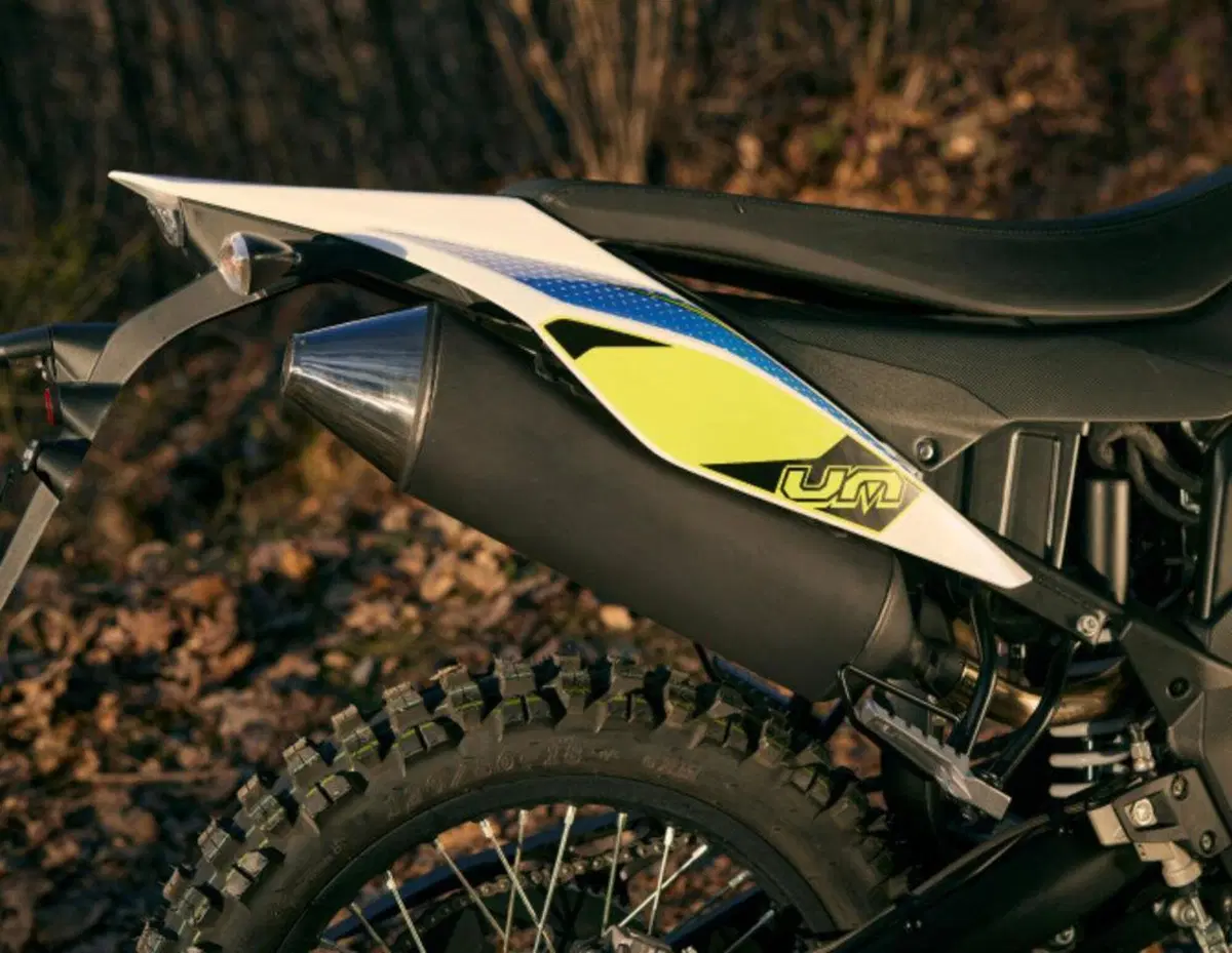 Um Italia DSR 125 EX (2023 - 26) (3)