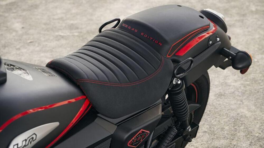 Um Italia Renegade Vegas 300 (2023 - 25) (3)