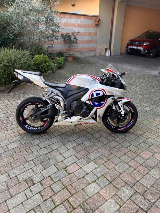 Honda CBR 600 RR (2007 - 08) (3)