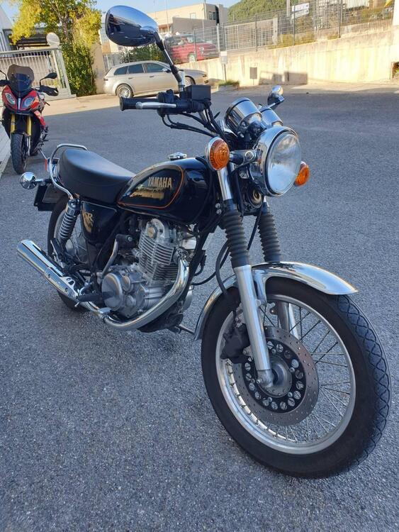 Yamaha SR 400 (2013 - 17)