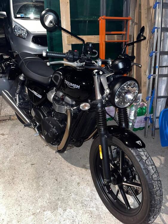 Triumph Street Twin 900 (2019 - 20) (2)