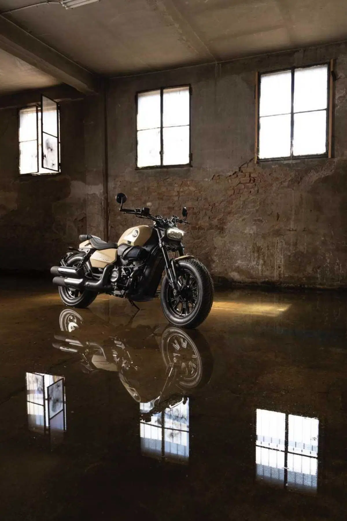 Benelli Leoncino Bobber 400: la cruiser anticipa EICMA ed arriva su strada (21)