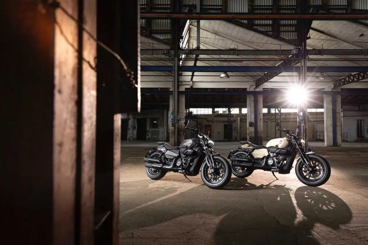 Benelli Leoncino Bobber 400: la cruiser anticipa EICMA ed arriva su strada (32)